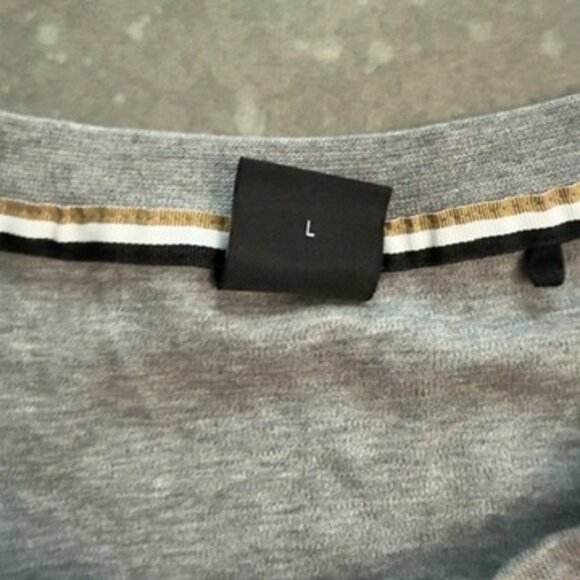 BOSS Gray Logo Graphic T-Shirt - Size Large - Picture 8 of 10